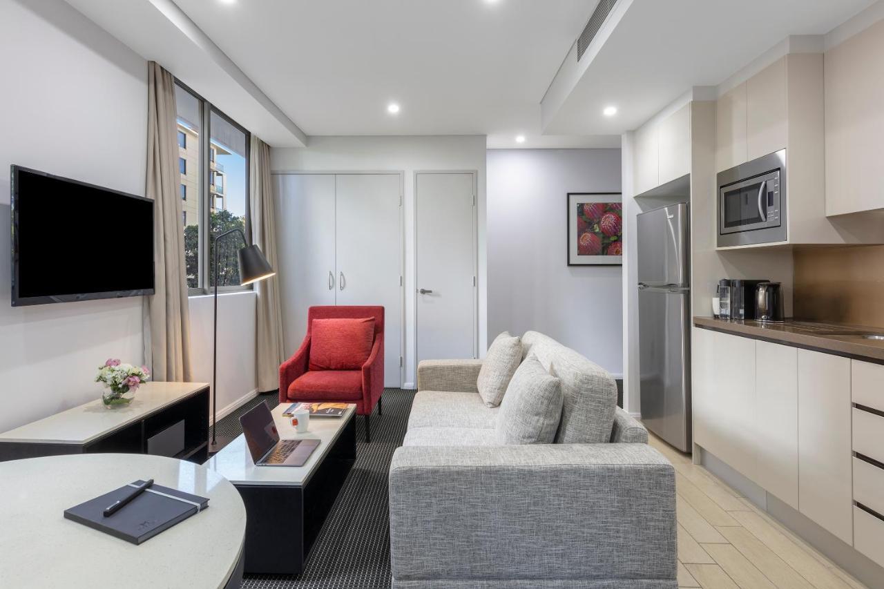 Meriton Suites North Ryde Cité de Cité de Sydney Extérieur photo A typical apartment at the hotel